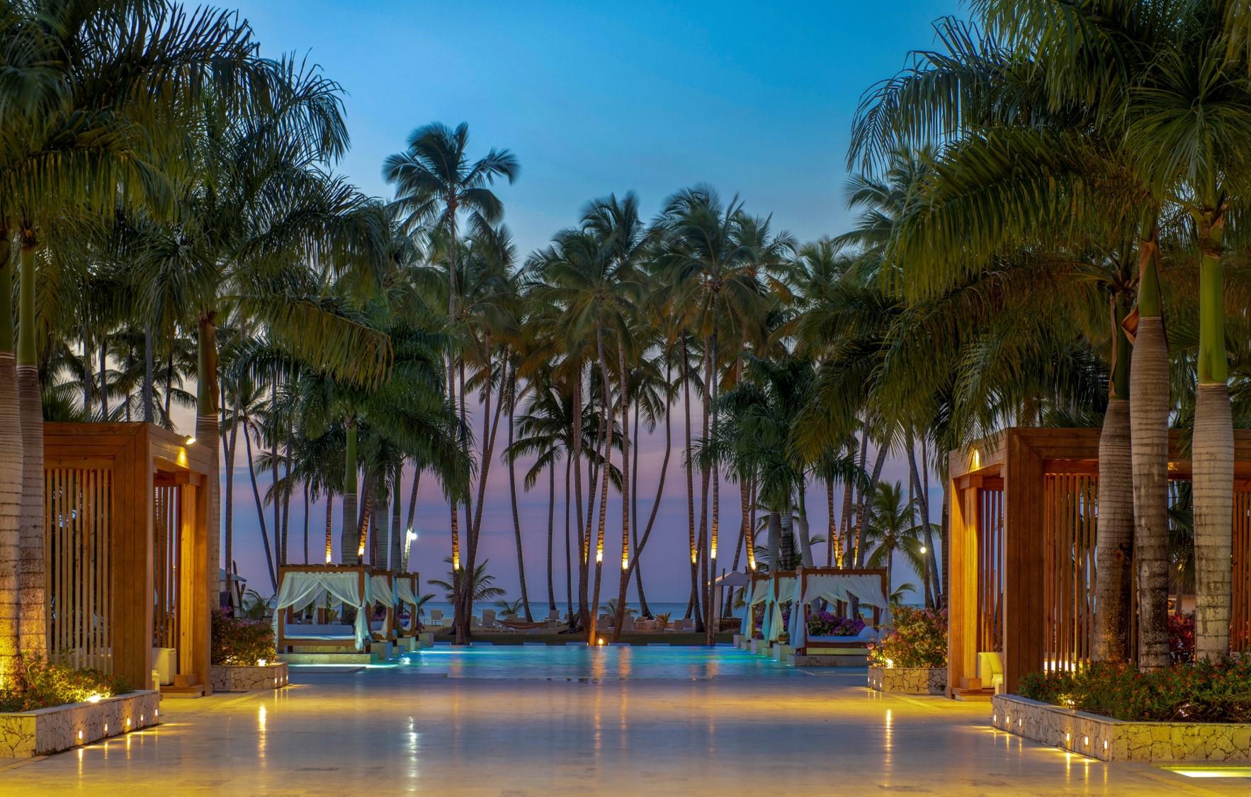 Viva V Samana By Wyndham, A Trademark Adults All Inclusive Las Terrenas Luaran gambar The beach at the resort